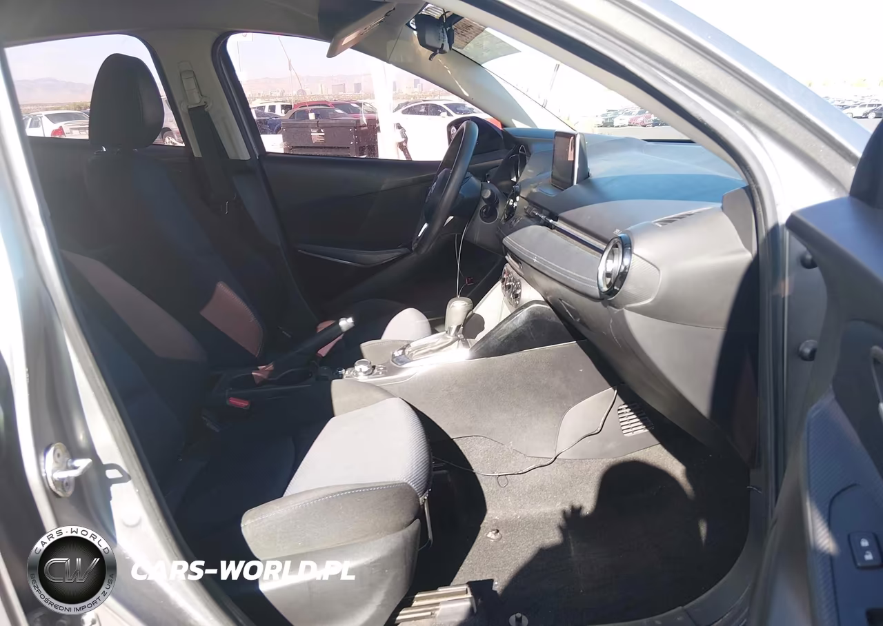 2016 Scion Ia VIN:3MYDLBZV5GY140131 - 5