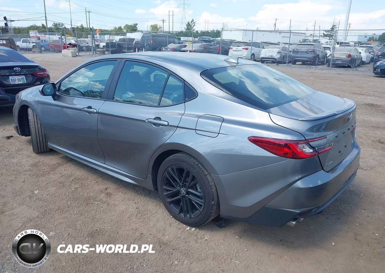 2026 Toyota Camry Se VIN:4T1DAACK6TU690945 - 3