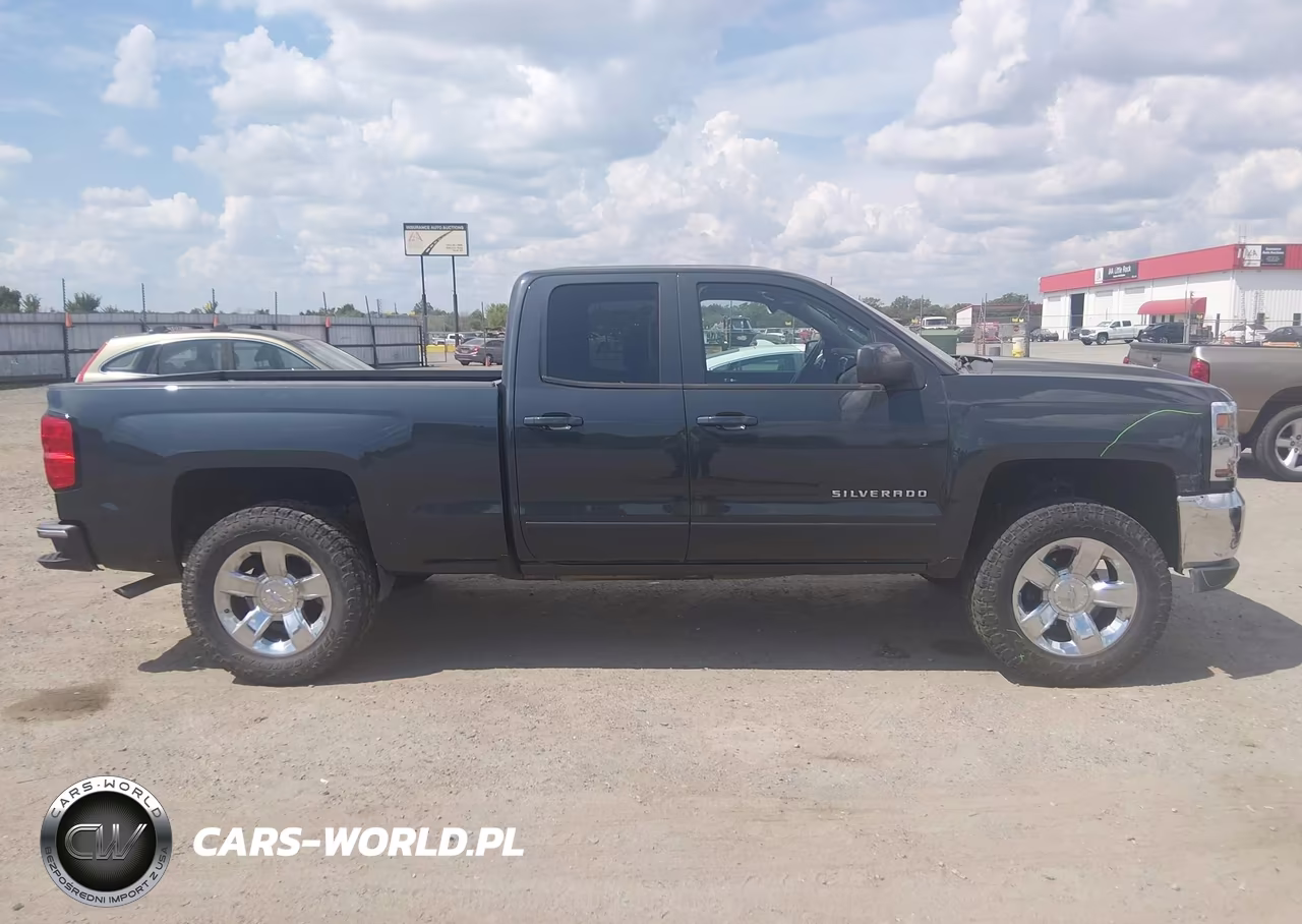 2018 Chevrolet Silverado 1500 1Lt VIN:2GCVKREC8J1100571 - 13