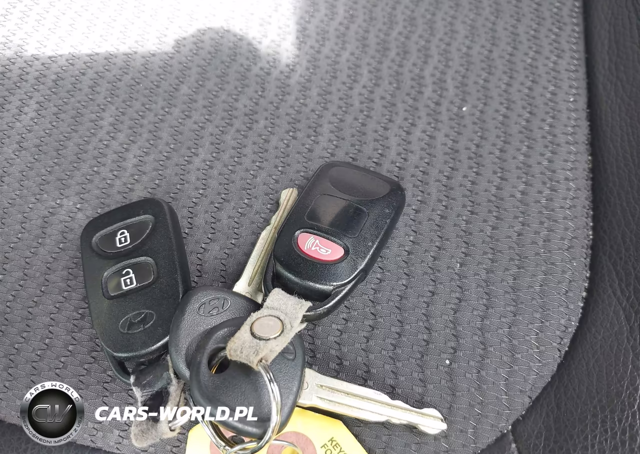 2011 Hyundai Tucson Gls VIN:KM8JU3AC9BU260309 - 11