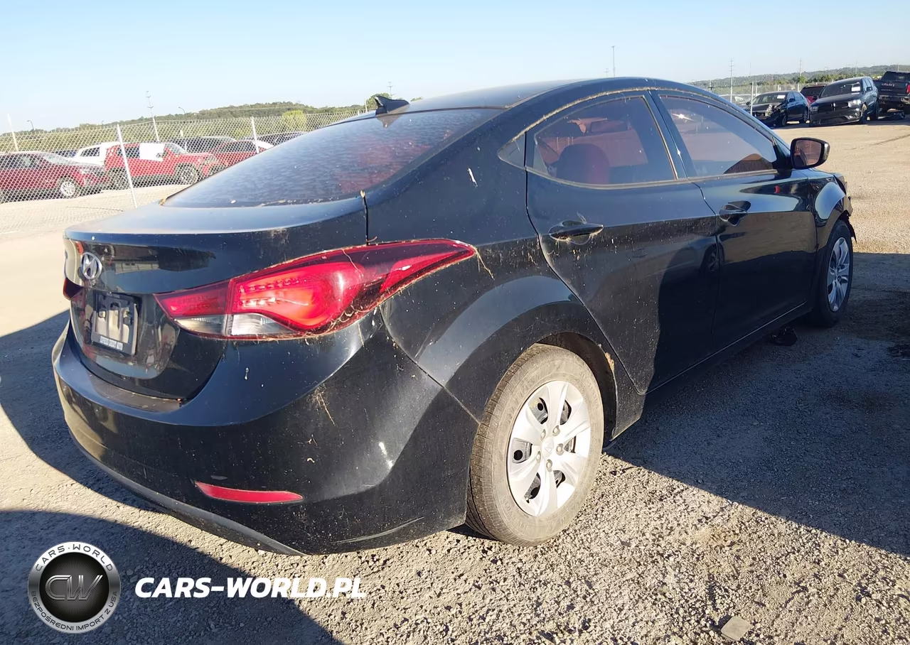 2016 Hyundai Elantra Se VIN:5NPDH4AE3GH788832 - 4