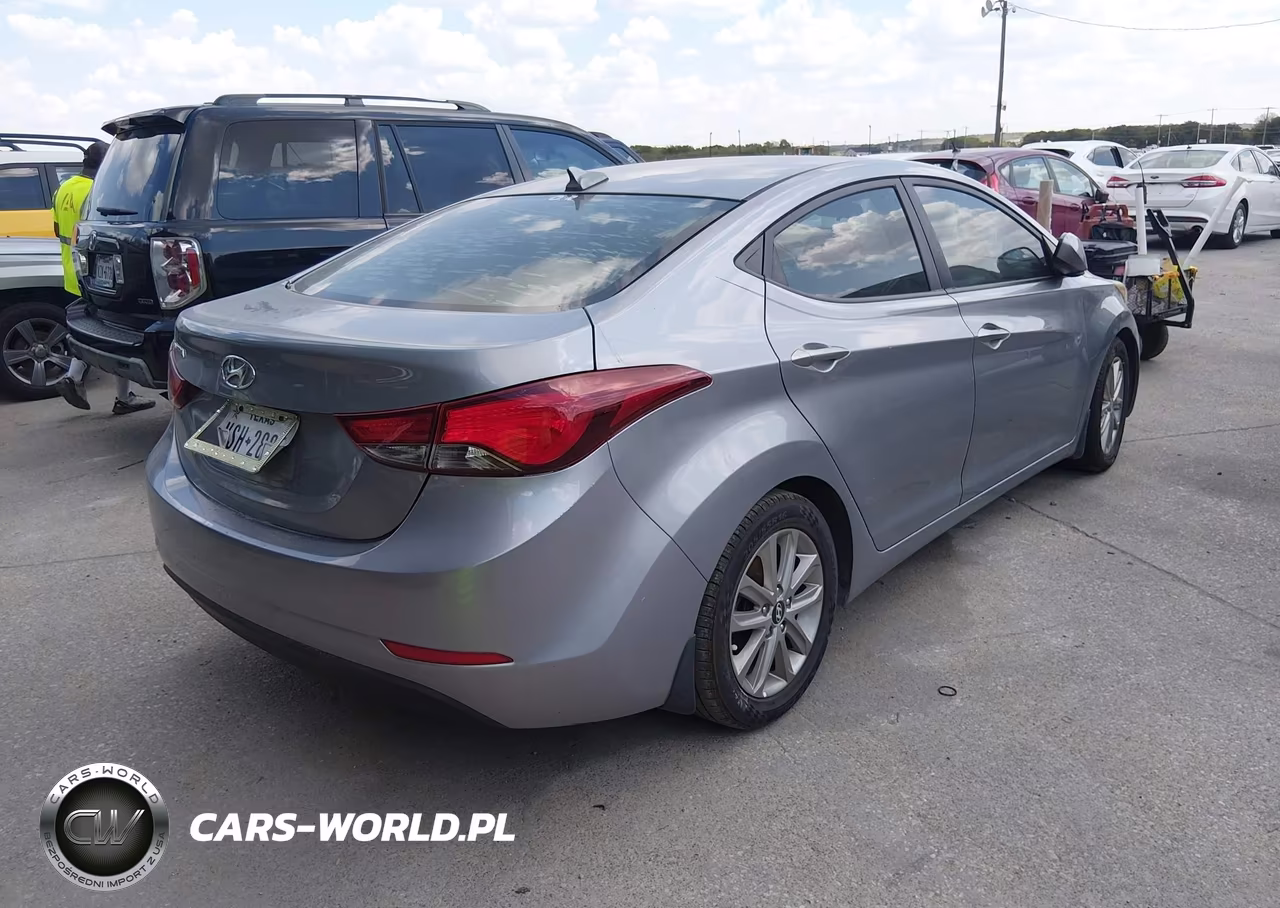 2016 Hyundai Elantra Se VIN:5NPDH4AE6GH661704 - 4