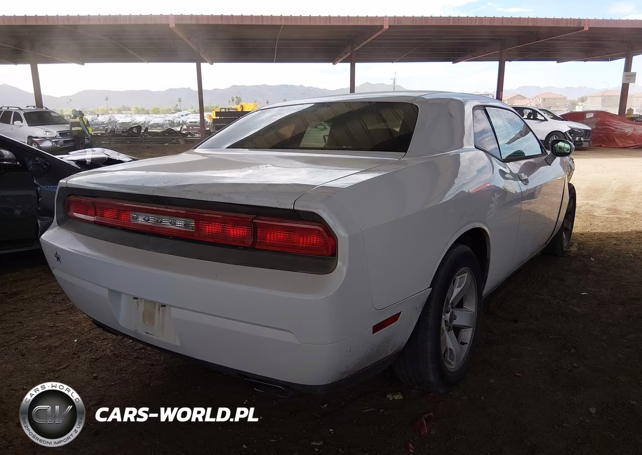 2013 Dodge Challenger Sxt VIN:2C3CDYAG1DH719131 - 4