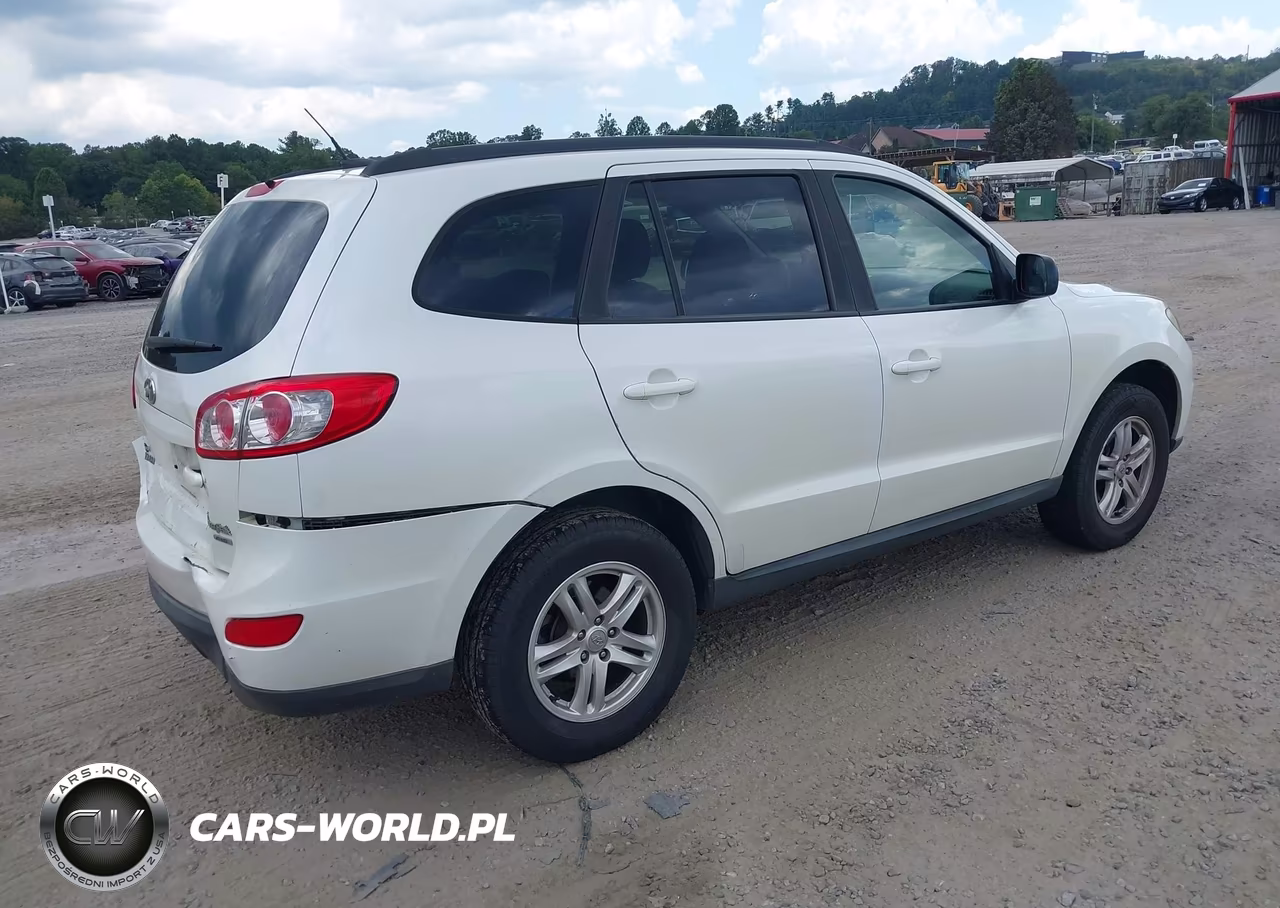 2011 Hyundai Santa Fe Gls VIN:5XYZGDAB6BG082050 - 4