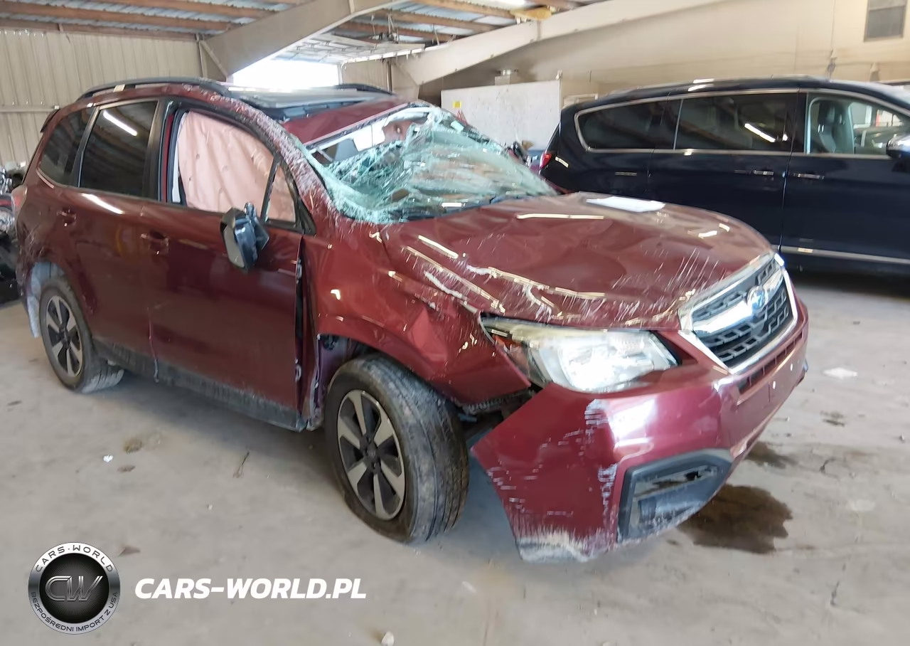 2017 Subaru Forester 2.5I Premium VIN:JF2SJAEC3HH465644 - 1