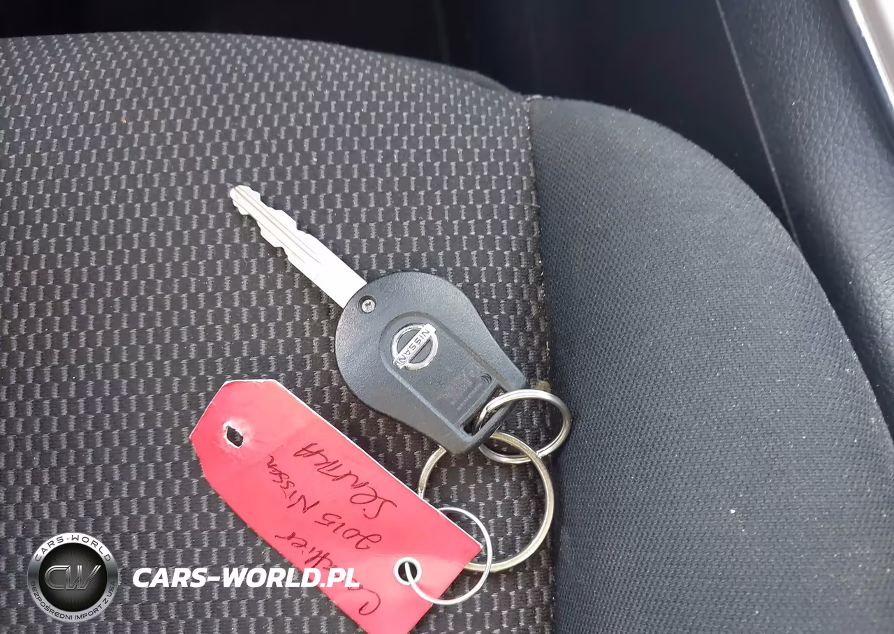 2015 Nissan Sentra S VIN:3N1AB7AP8FY346947 - 11