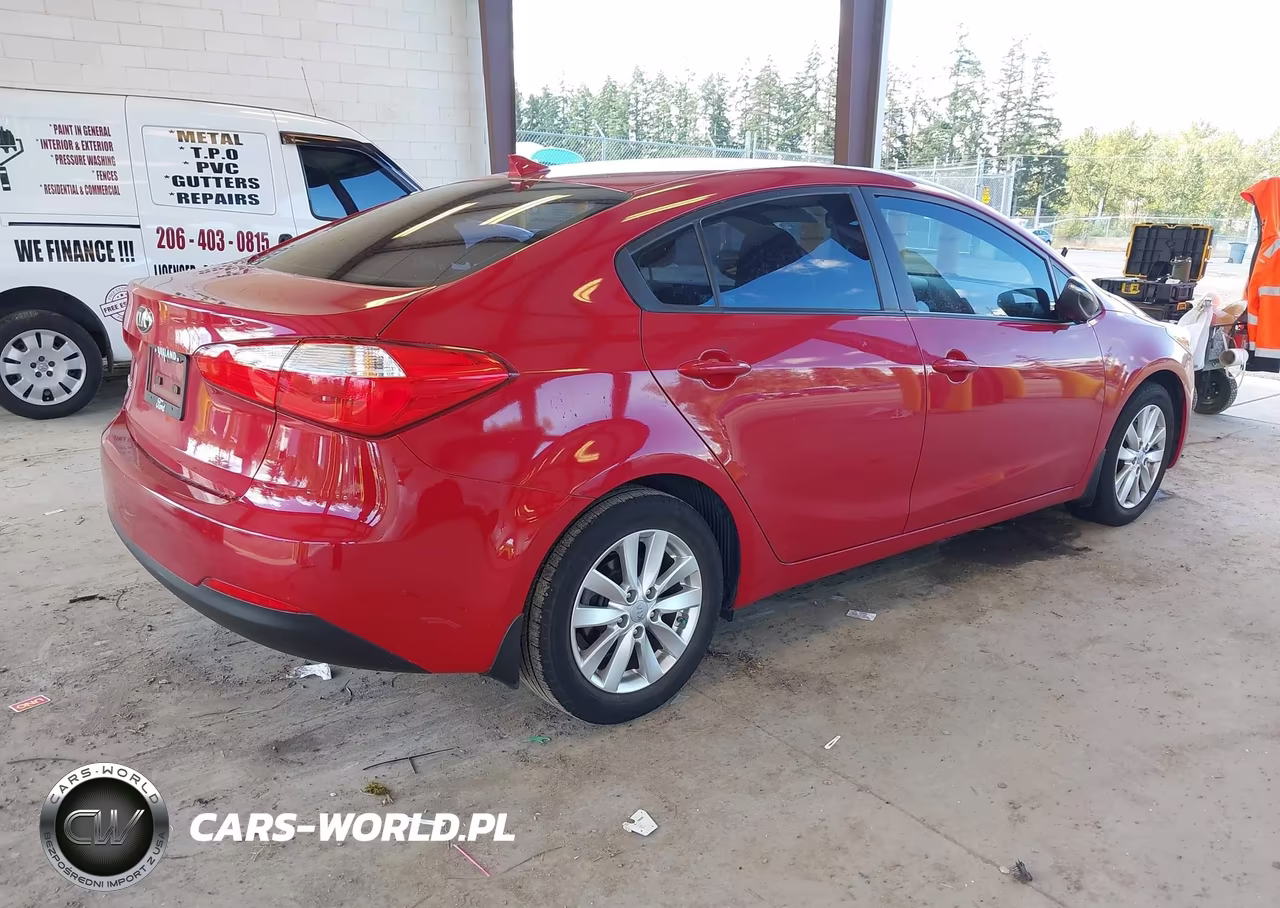 2015 Kia Forte Lx VIN:KNAFX4A63F5256612 - 4