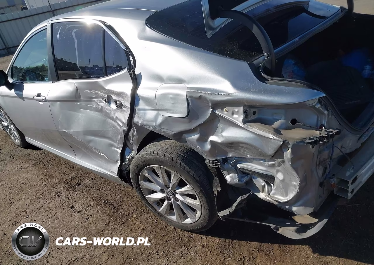 2018 Toyota Camry Le VIN:4T1B11HK8JU591539 - 6