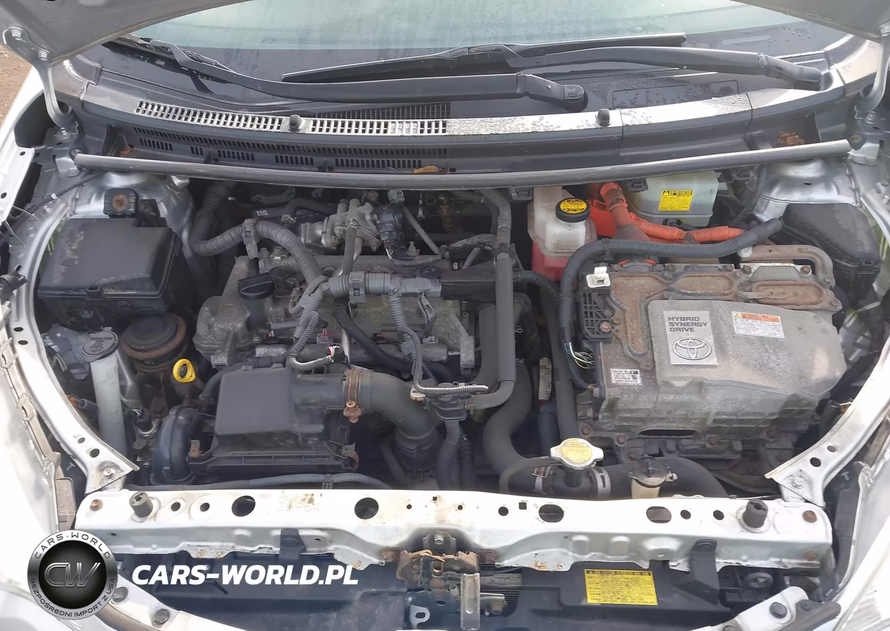 2014 Toyota Prius C Two VIN:JTDKDTB3XE1079491 - 10