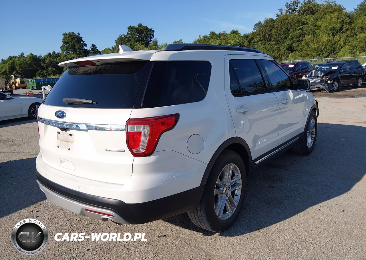 2016 Ford Explorer Xlt VIN:1FM5K7D87GGC81770 - 4