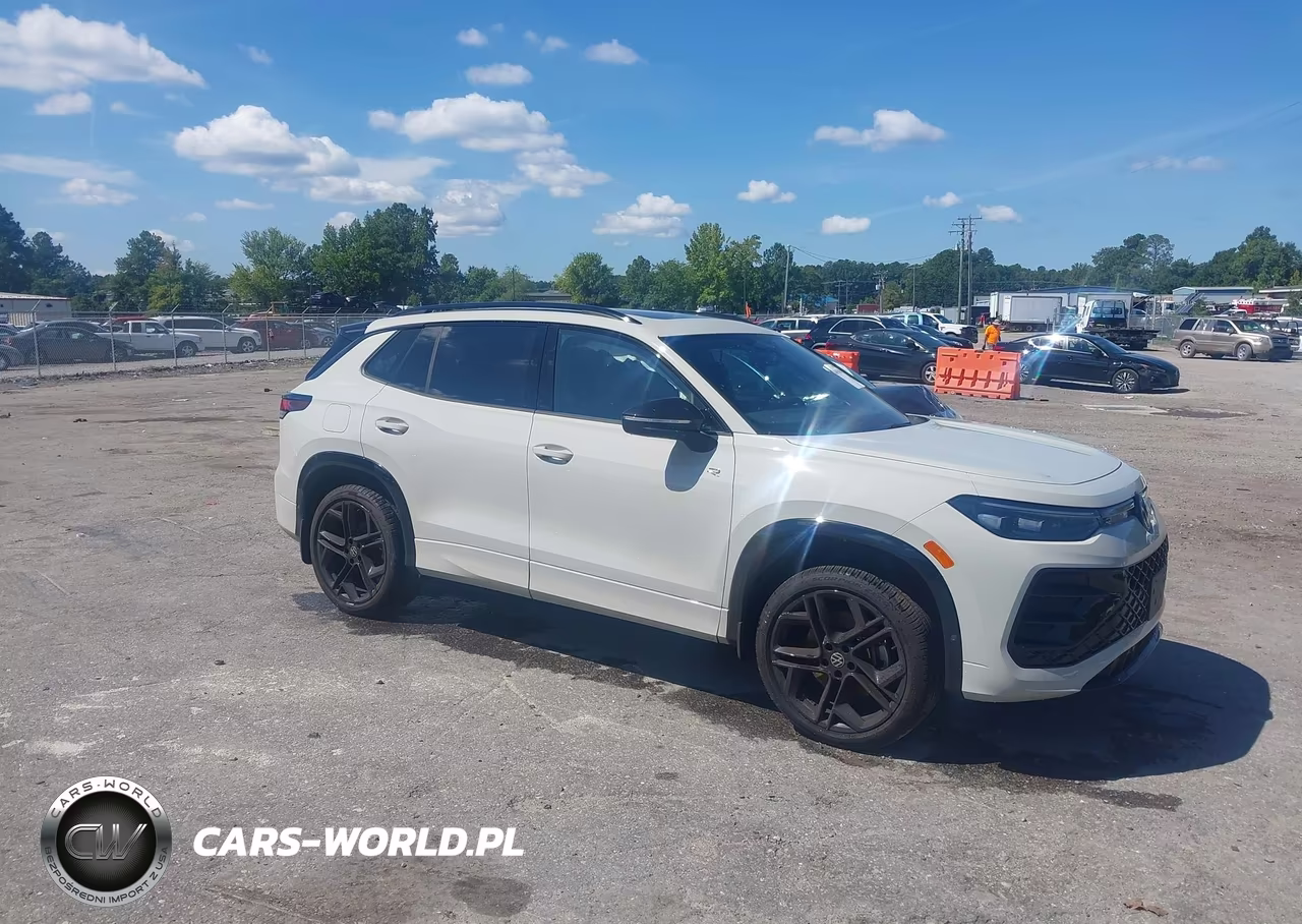2026 Volkswagen Tiguan Se R-Line Black
