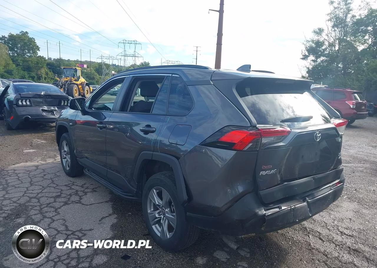 2023 Toyota Rav4 Xle VIN:2T3P1RFV0PC361545 - 3