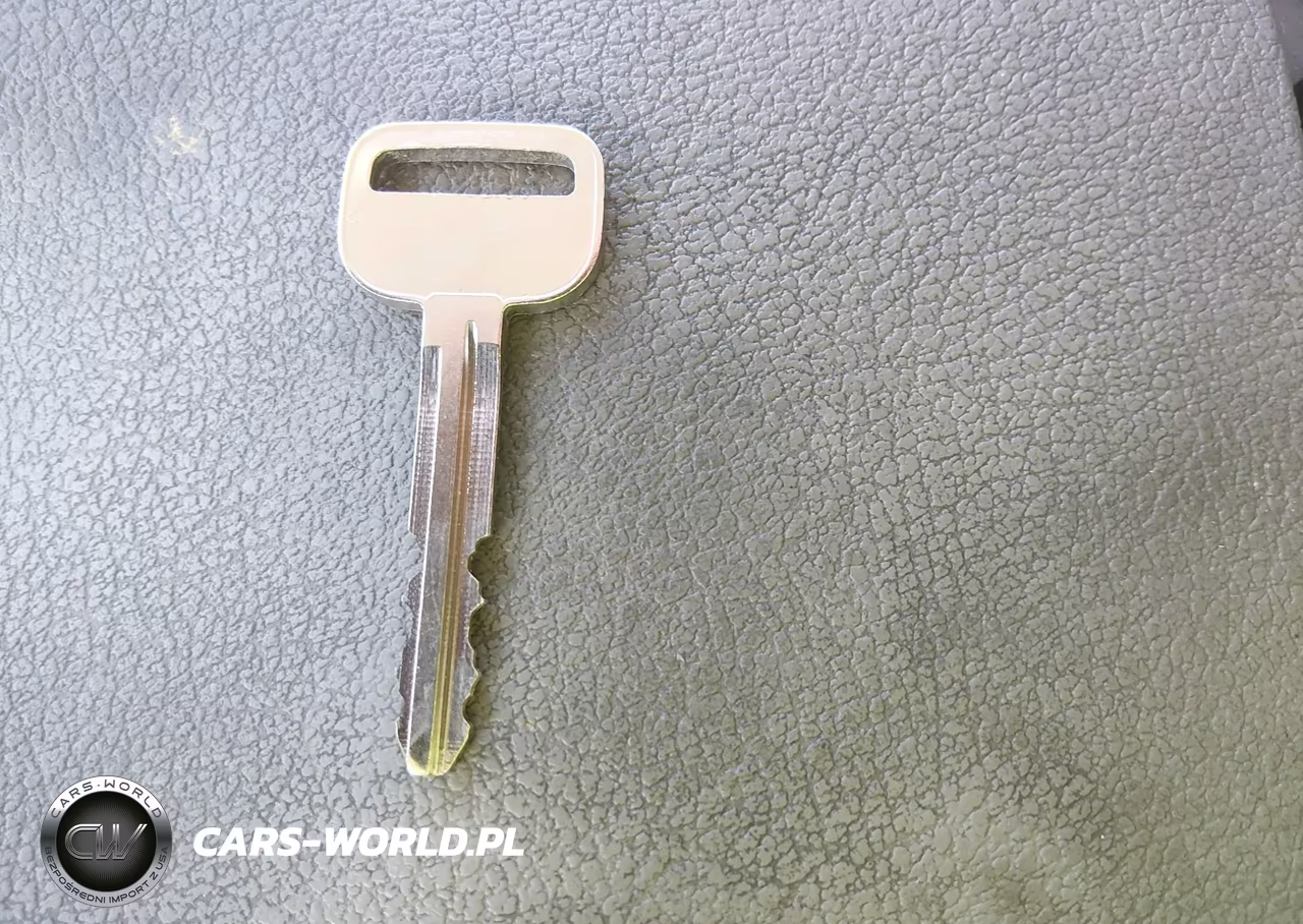2005 Toyota Camry Le VIN:4T1BE32K75U031364 - 11