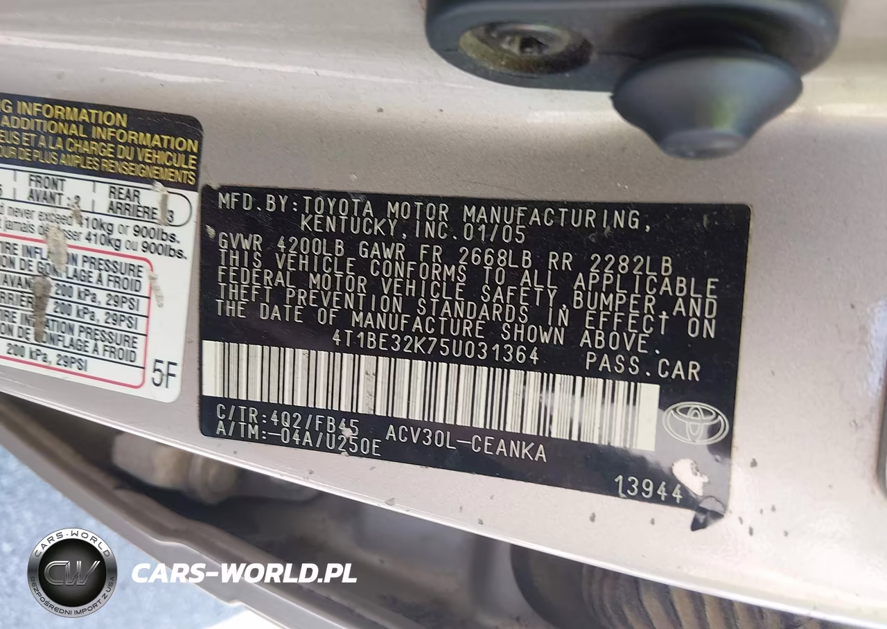2005 Toyota Camry Le VIN:4T1BE32K75U031364 - 9