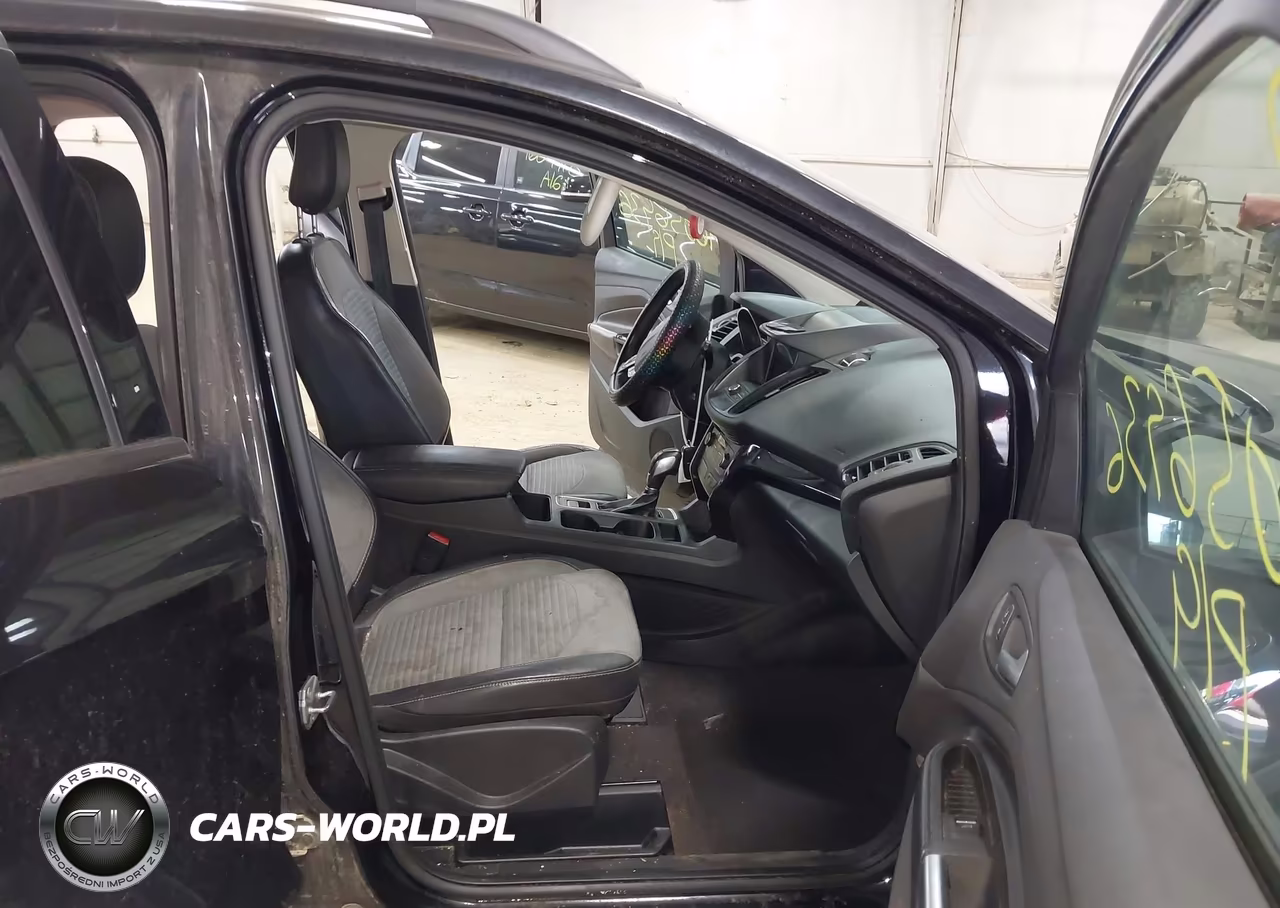 2019 Ford Escape Se VIN:1FMCU9GD2KUA93643 - 5