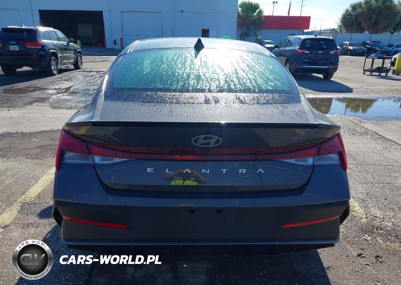 2026 Hyundai Elantra Sel Sport VIN:KMHLM4DG6TU169965 - 16