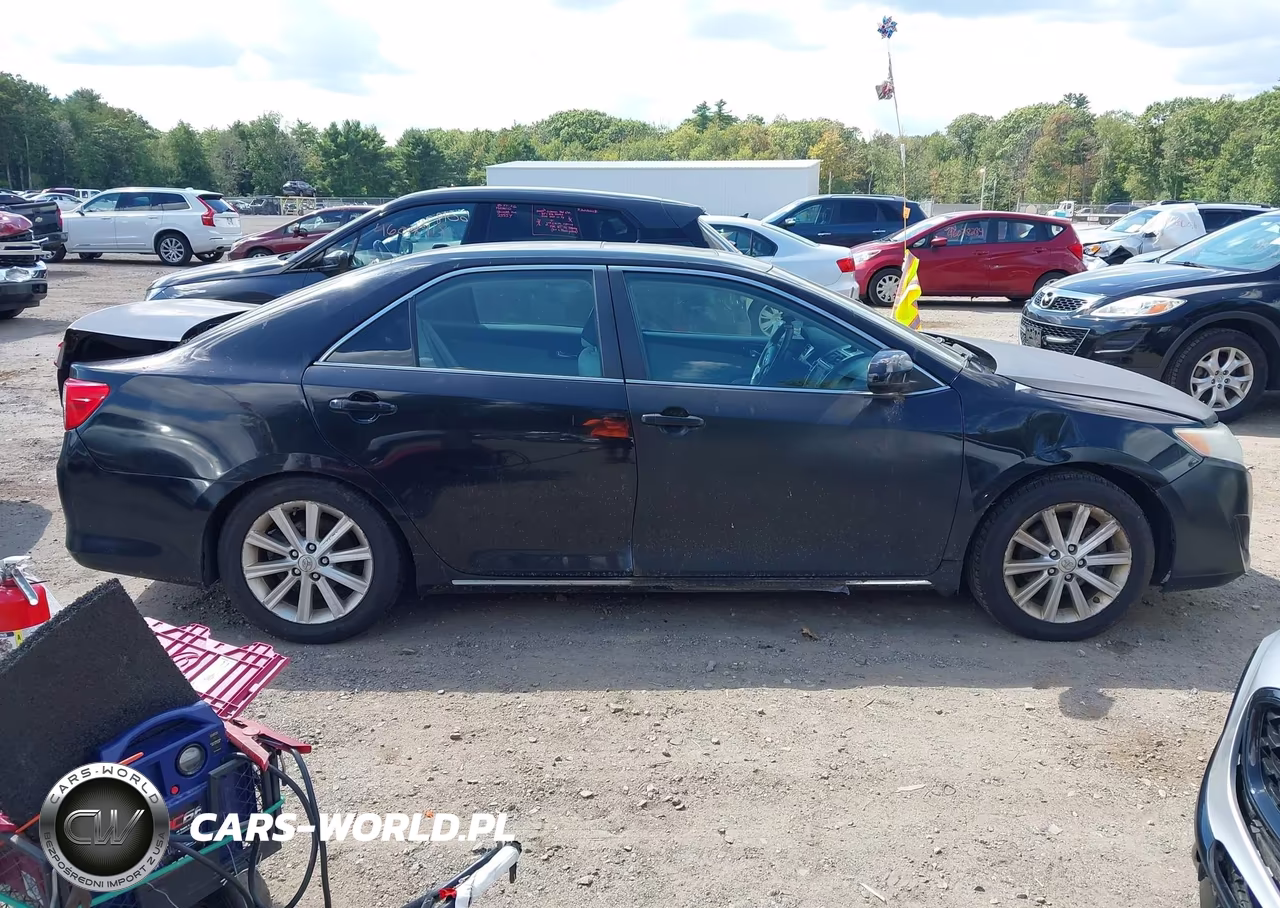2014 Toyota Camry Hybrid Xle VIN:4T1BD1FK8EU138876 - 13