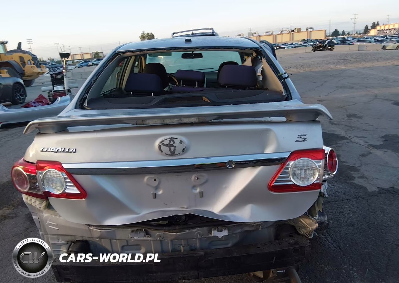 2011 Toyota Corolla S VIN:2T1BU4EE5BC670032 - 13