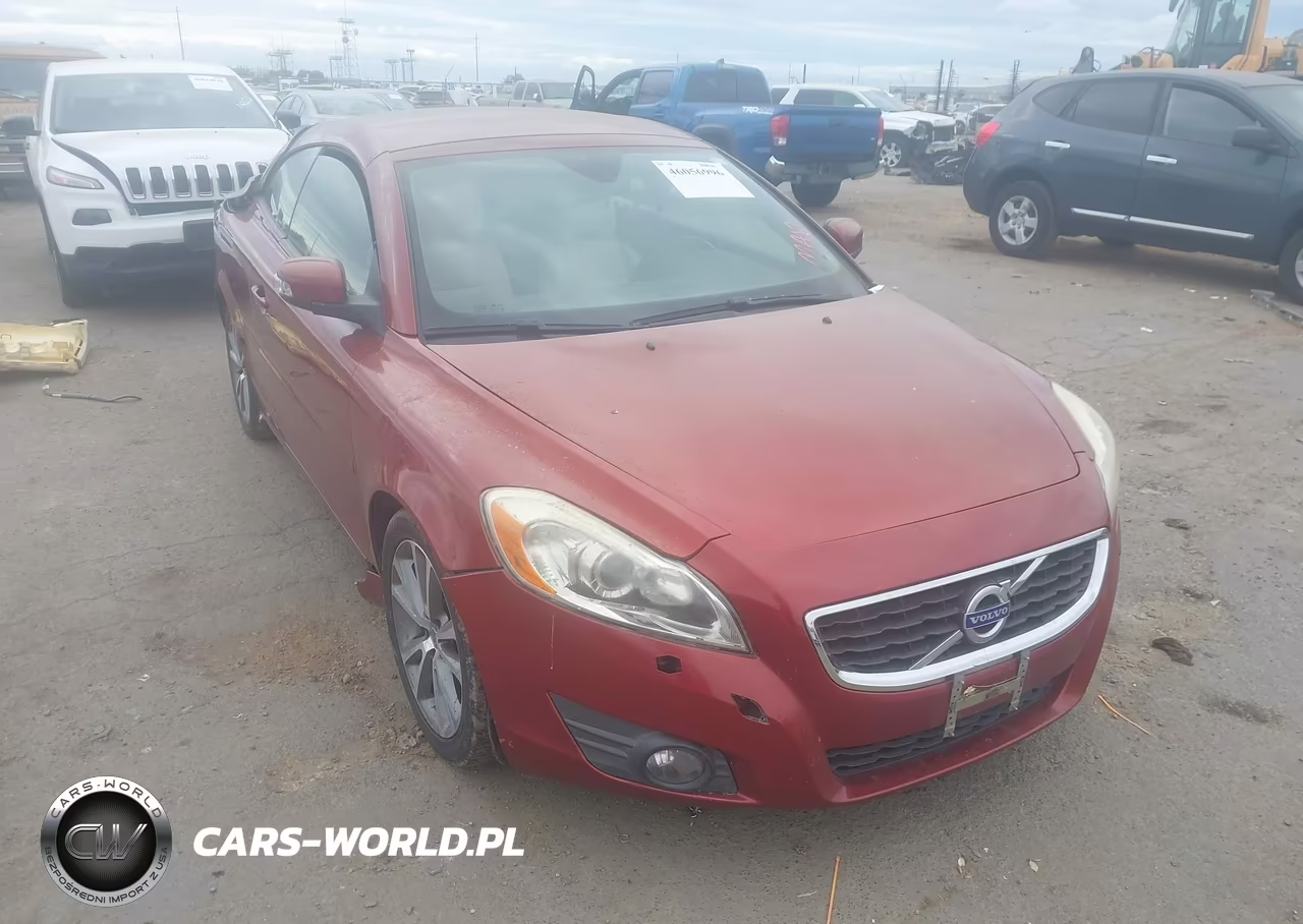 2011 Volvo C70 T5