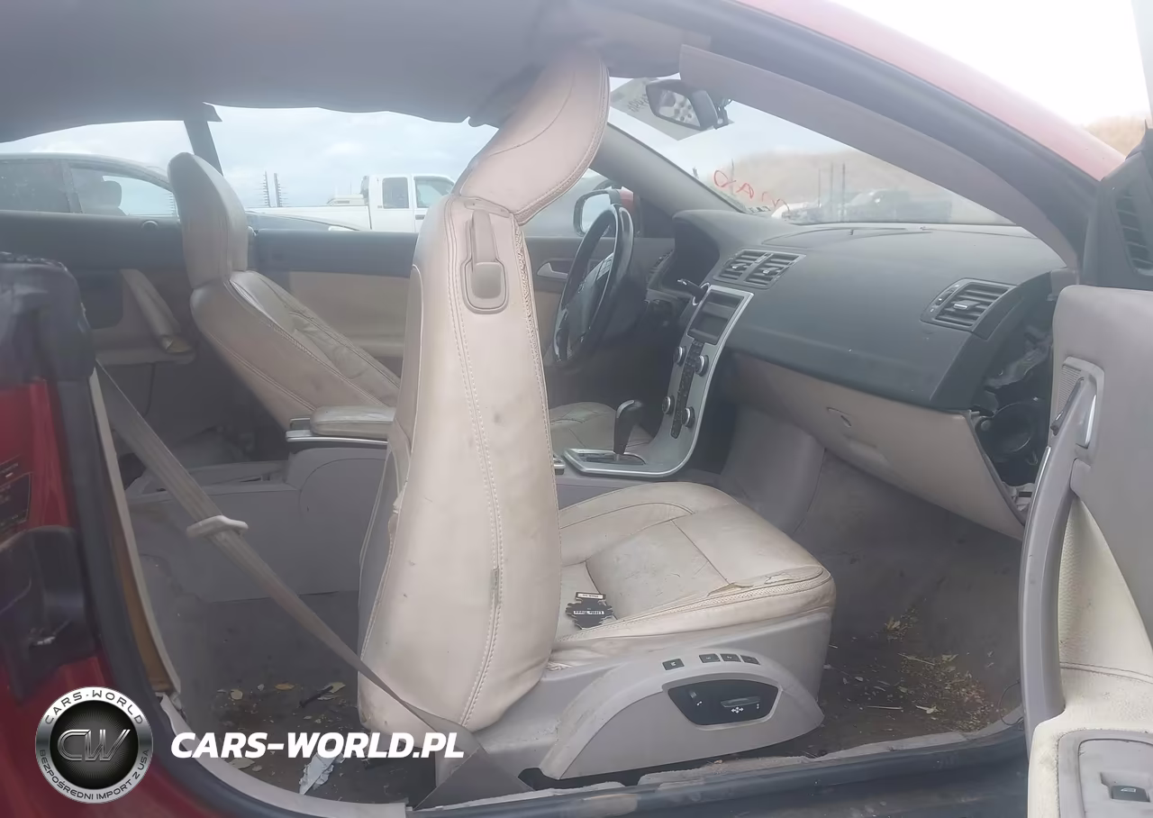 2011 Volvo C70 T5 VIN:YV1672MC9BJ120182 - 5