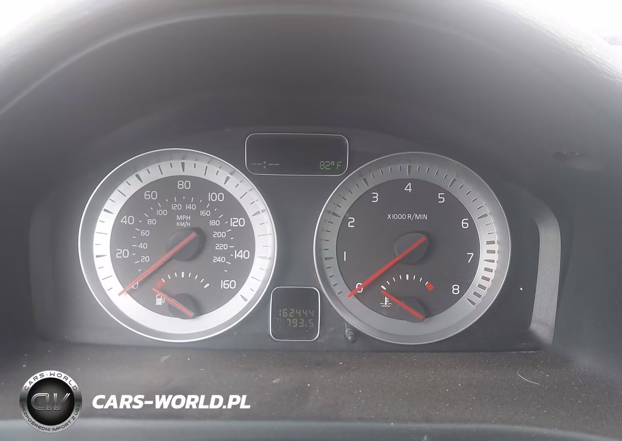 2011 Volvo C70 T5 VIN:YV1672MC9BJ120182 - 7