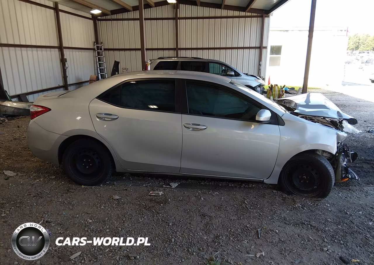2016 Toyota Corolla Le VIN:5YFBURHE3GP389251 - 14