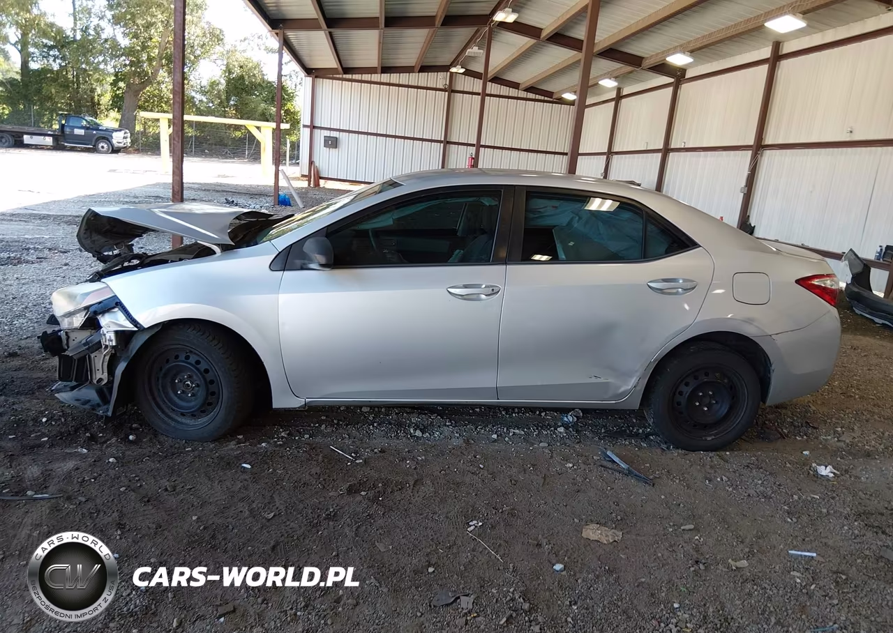 2016 Toyota Corolla Le VIN:5YFBURHE3GP389251 - 15
