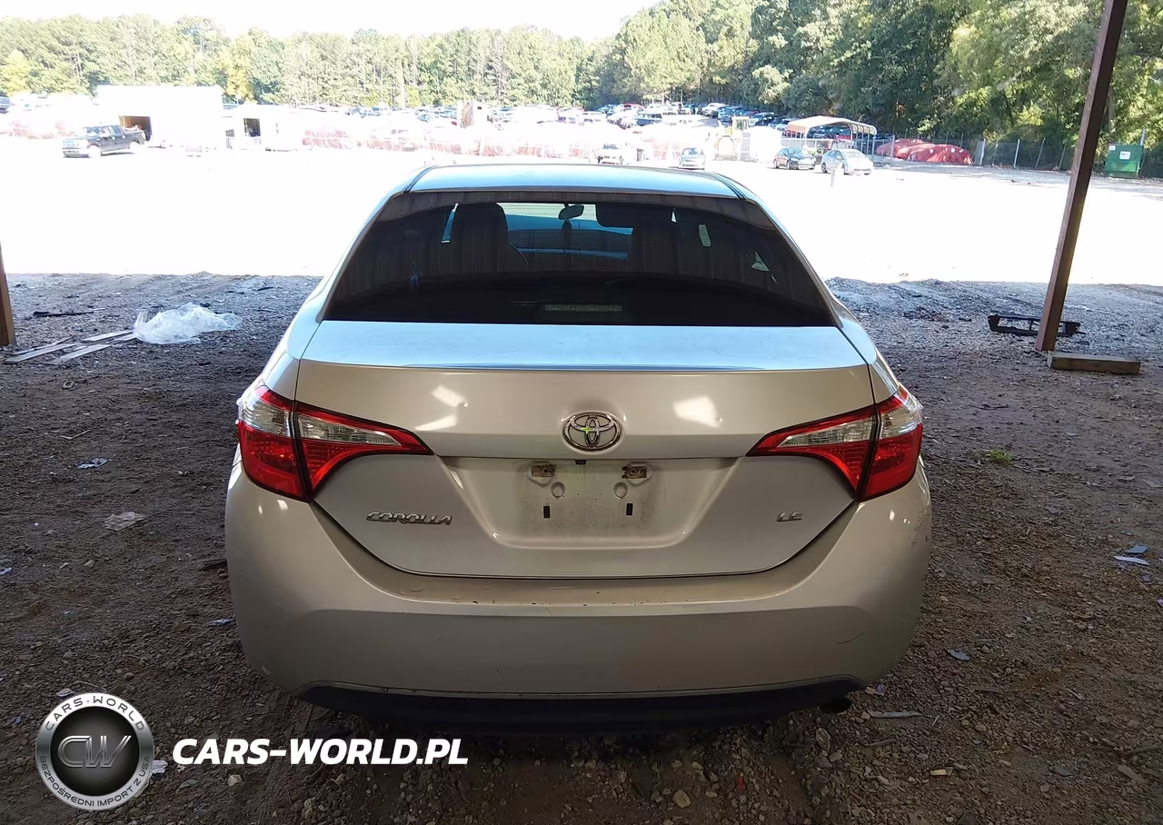2016 Toyota Corolla Le VIN:5YFBURHE3GP389251 - 17