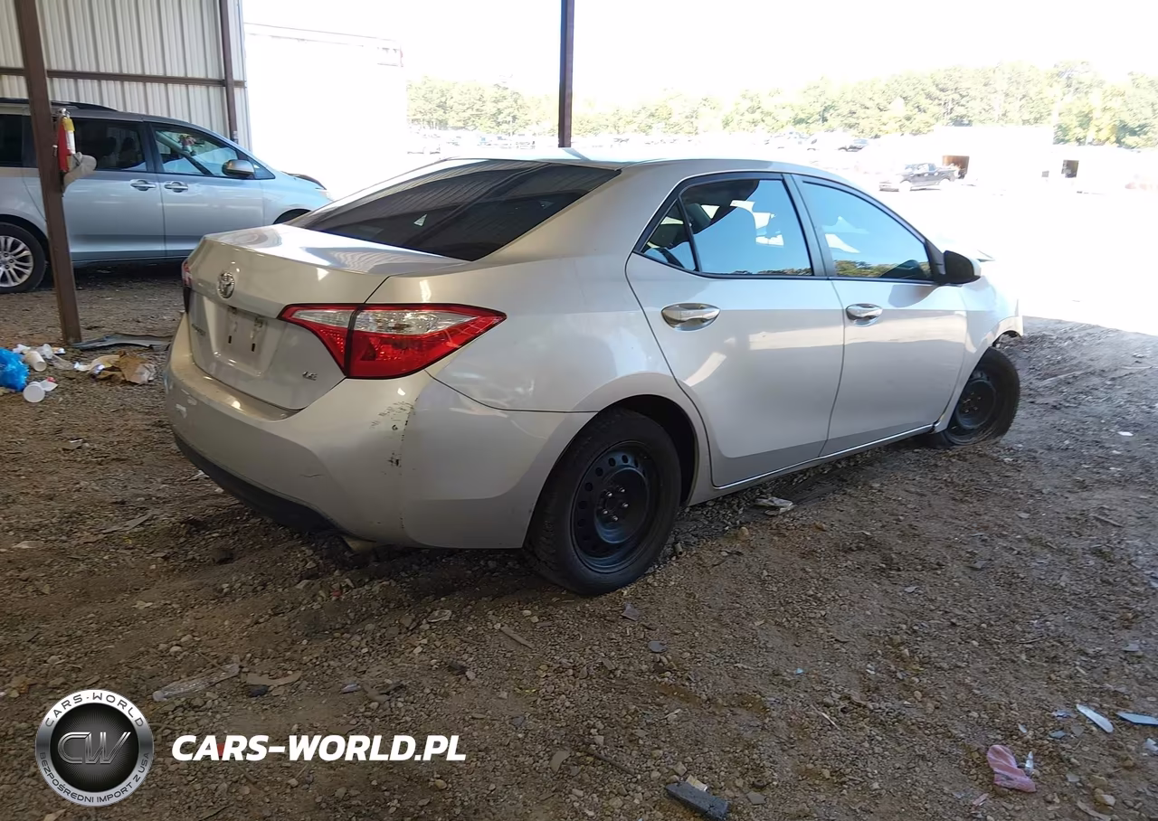 2016 Toyota Corolla Le VIN:5YFBURHE3GP389251 - 4