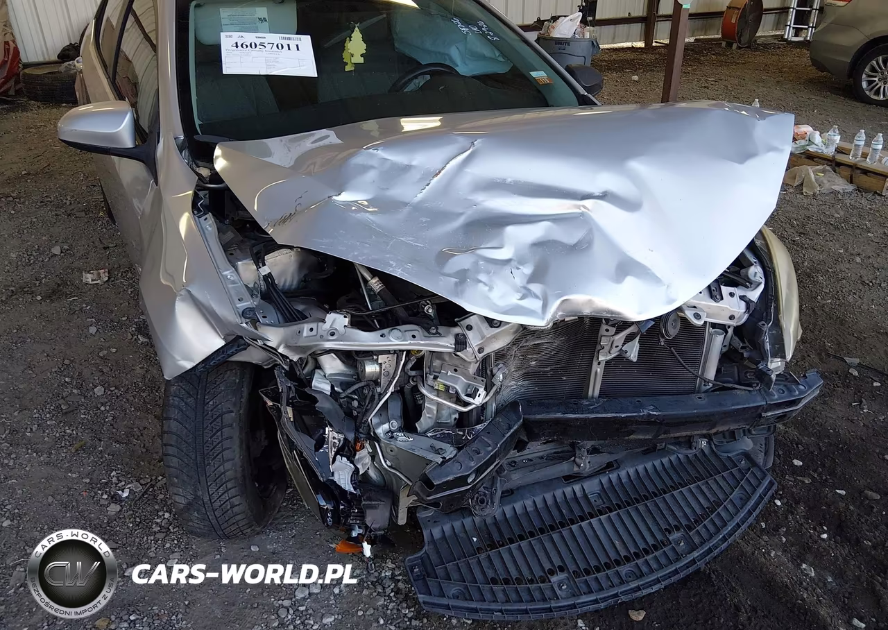 2016 Toyota Corolla Le VIN:5YFBURHE3GP389251 - 6