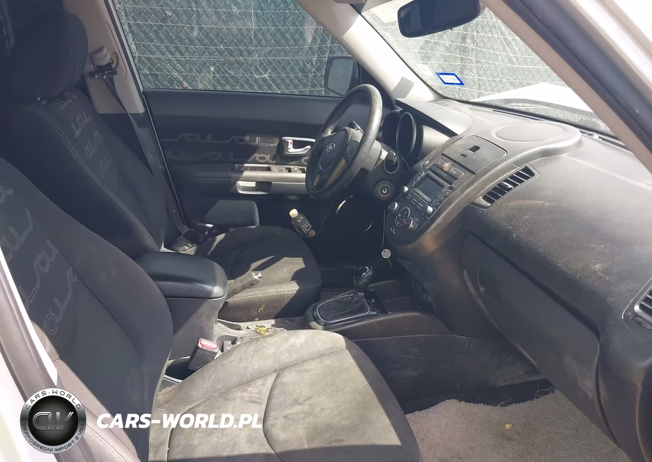 2012 Kia Soul + VIN:KNDJT2A62C7457429 - 5