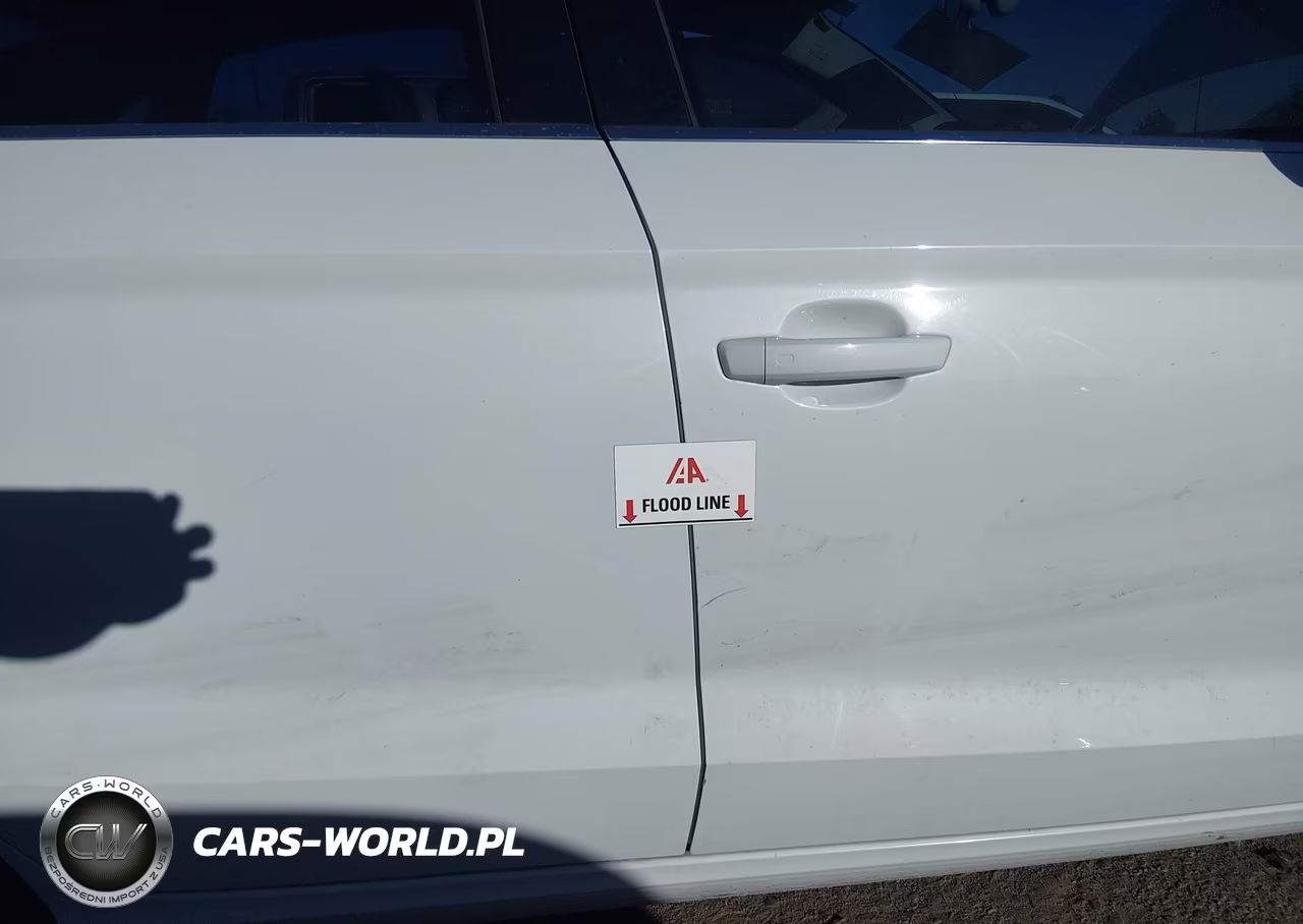 2015 Audi A3 2.0T Premium VIN:WAUEFGFF3F1049492 - 6