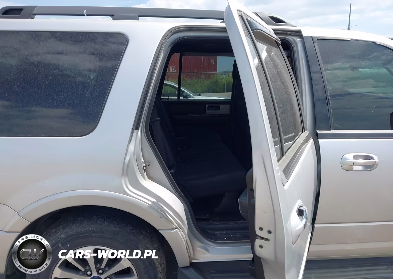 2017 Ford Expedition Xlt VIN:1FMJU1JT2HEA49590 - 8