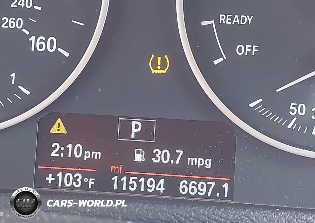 2017 BMW X1 xDrive28I VIN:WBXHT3C36H5F83938 - 16