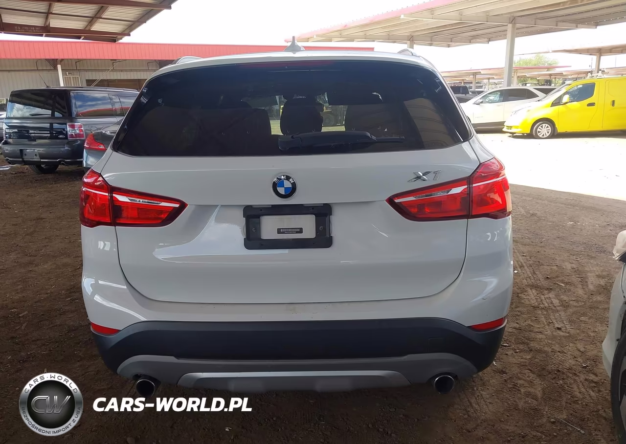 2017 BMW X1 xDrive28I VIN:WBXHT3C36H5F83938 - 17