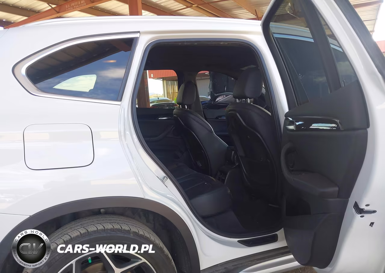 2017 BMW X1 xDrive28I VIN:WBXHT3C36H5F83938 - 8