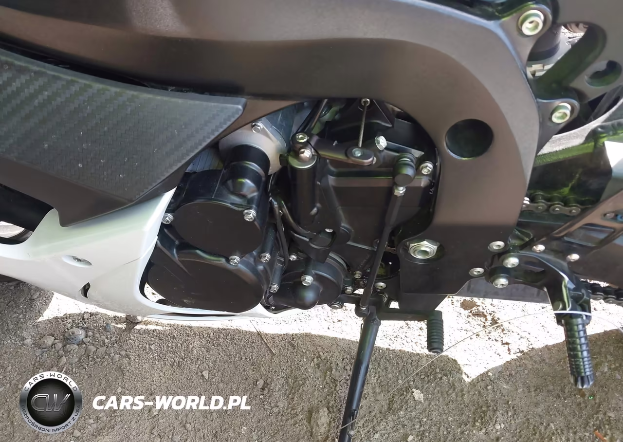 2022 Suzuki Gsx-R600 VIN:JS1GN7FAXN7101130 - 9