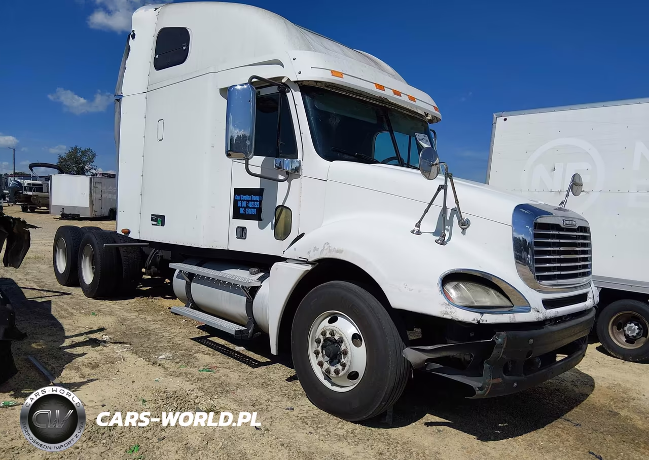 2004 Freightliner Conventional Columbia