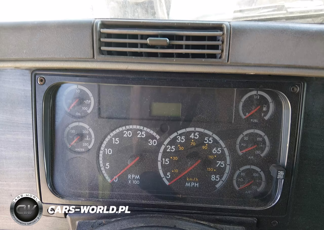 2004 Freightliner Conventional Columbia VIN:1FUJA6CK04LN60504 - 5