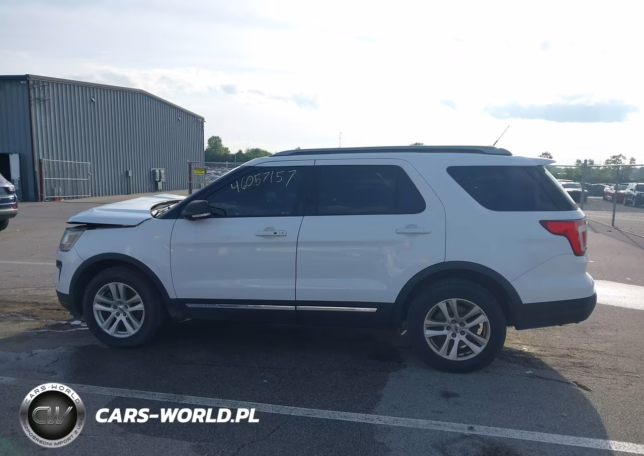 2019 Ford Explorer Xlt VIN:1FM5K8D89KGA21692 - 14
