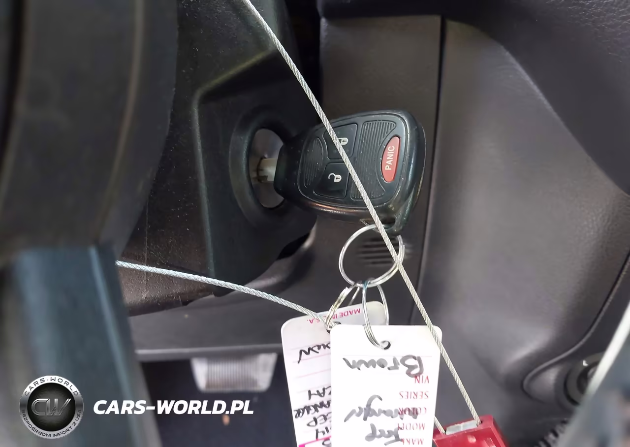 2014 Jeep Wrangler Unlimited Sport VIN:1C4BJWDGXEL194655 - 11