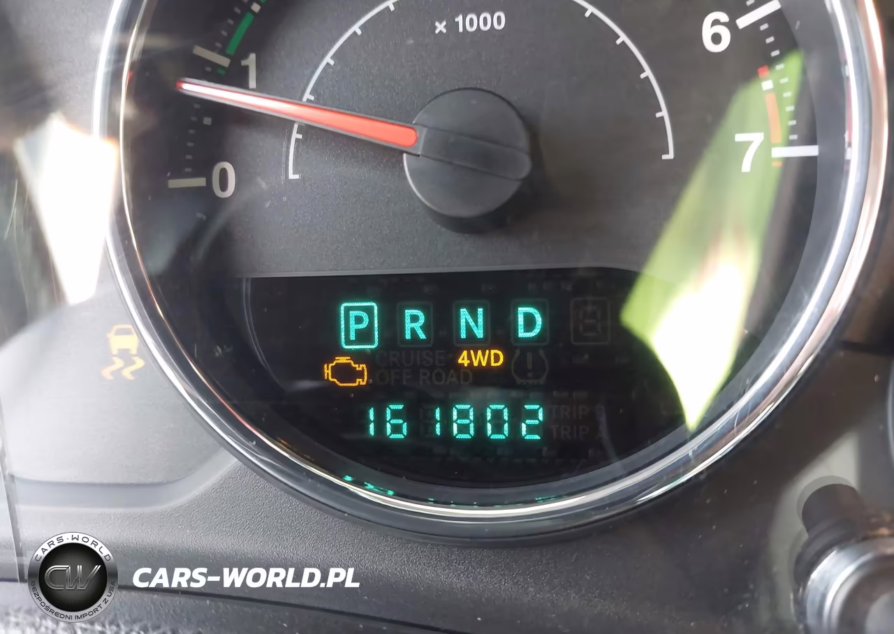 2014 Jeep Wrangler Unlimited Sport VIN:1C4BJWDGXEL194655 - 15