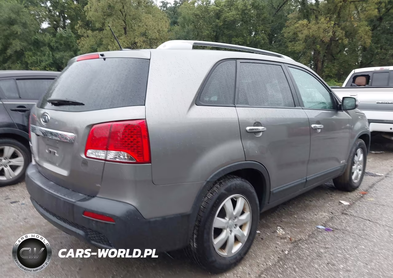 2012 Kia Sorento Lx VIN:5XYKTDA64CG289845 - 4