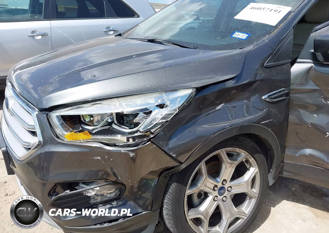 2019 Ford Escape Titanium VIN:1FMCU0J95KUB66133 - 6