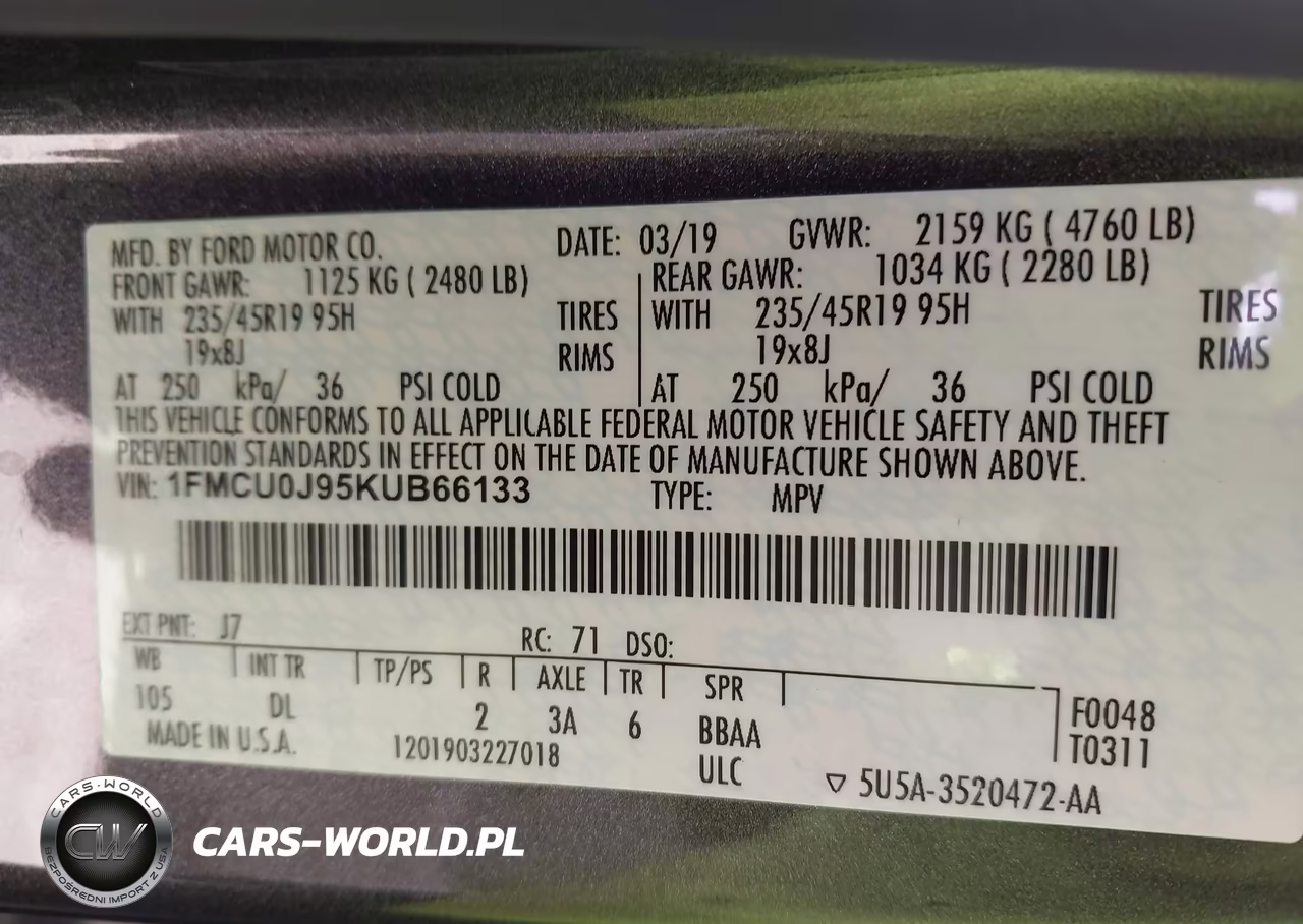 2019 Ford Escape Titanium VIN:1FMCU0J95KUB66133 - 9