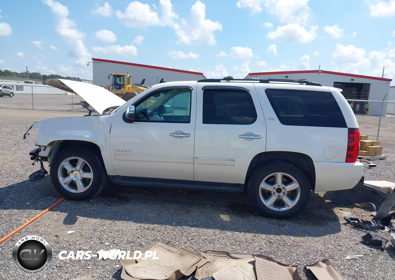 2013 Chevrolet Tahoe Ltz VIN:1GNSCCE08DR164745 - 15