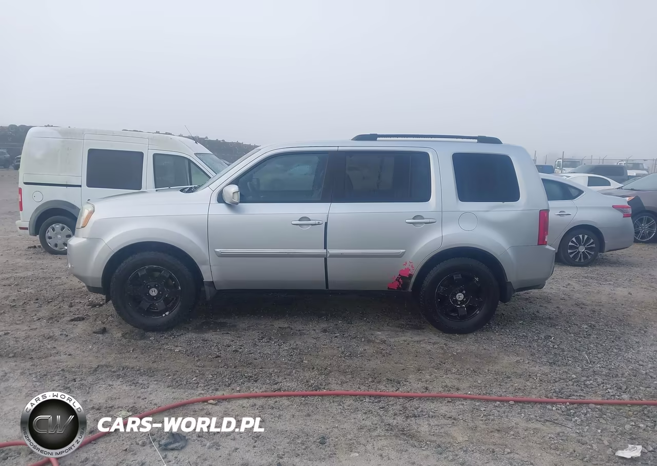2011 Honda Pilot Touring VIN:5FNYF3H96BB002412 - 14