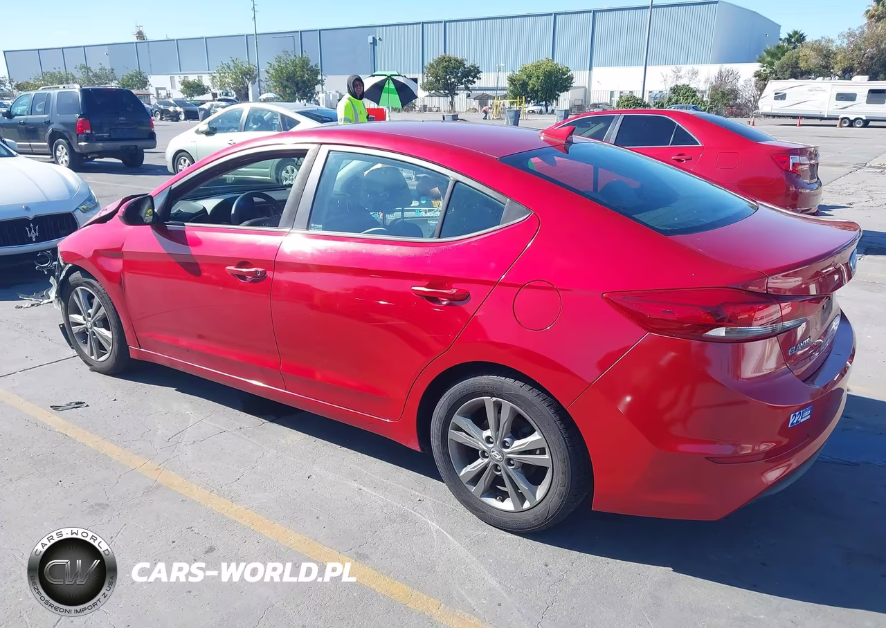 2018 Hyundai Elantra Sel VIN:5NPD84LF9JH222364 - 3