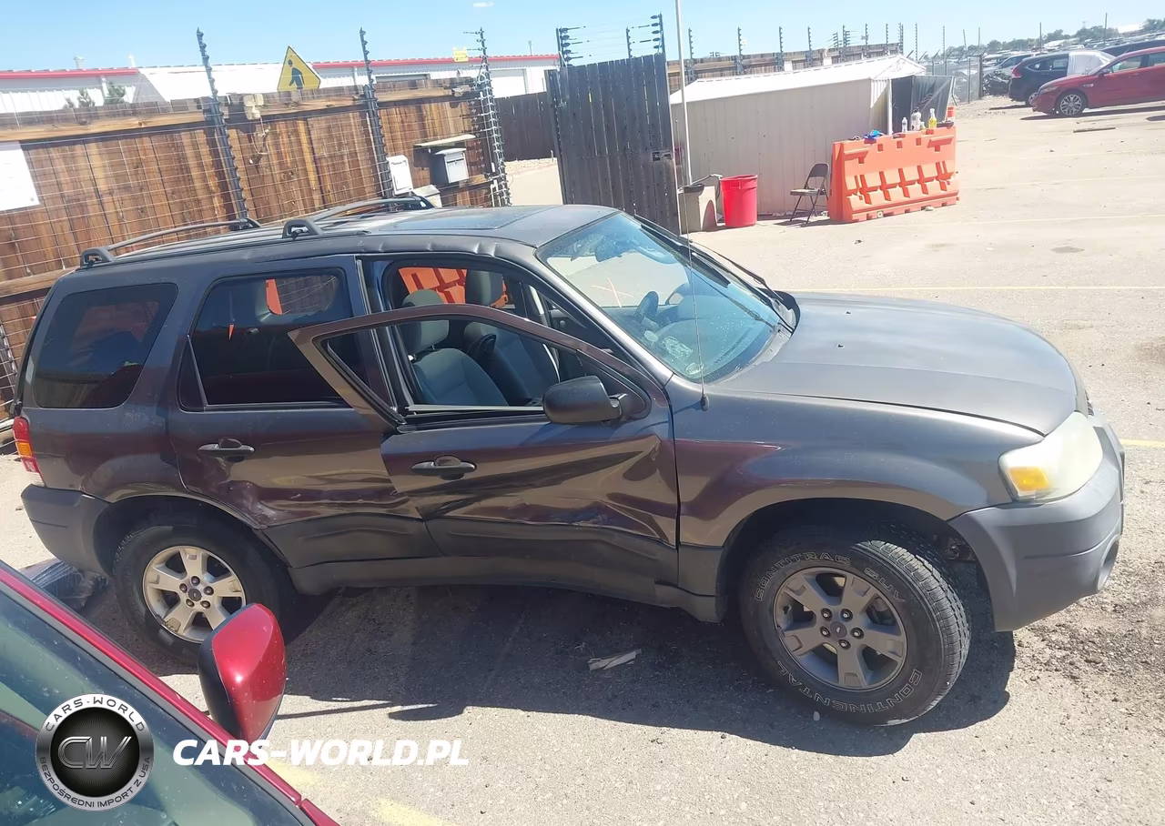 2005 Ford Escape Xlt VIN:1FMYU93105KA07831 - 12