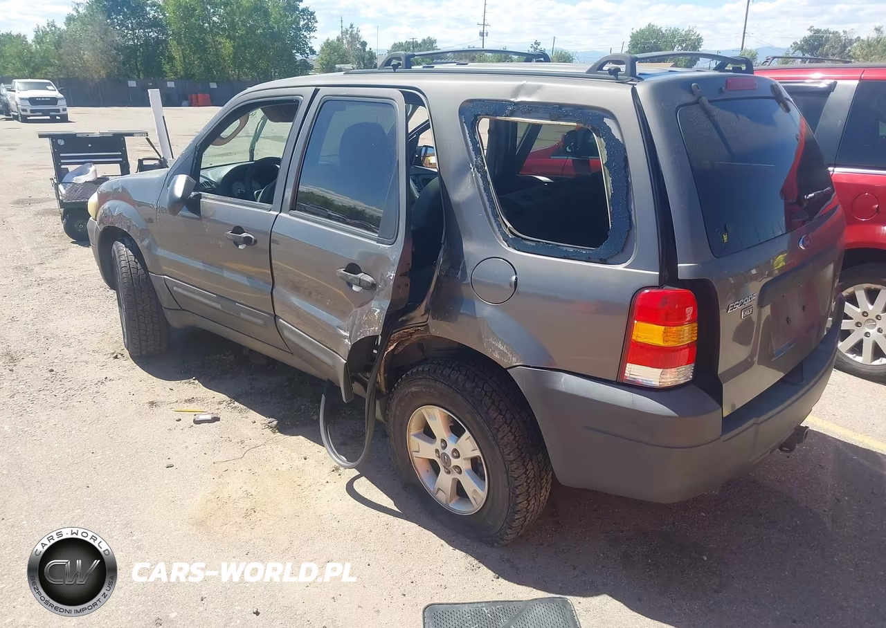 2005 Ford Escape Xlt VIN:1FMYU93105KA07831 - 3